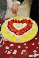 Torta matrimonio: un cuore rosso