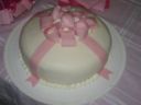 Torta compleanno: fiocco rosa