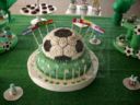 TOrta con pallone di calcio