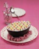 Uovo di cioccolato con torta