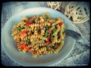 Fusilli con pomodorini, pancetta e pisellini