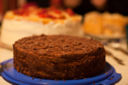 Torta al cacao con nocciole e miele
