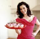 Nigella Lawson, come la cucina diventa un’arte al femminile