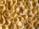 Orecchiette cime di rapa e acciughe, cucina di Natale in Puglia