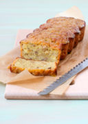 La torta morbida allo yogurt e banane