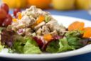 Insalata di tacchino e verdure sott’aceto, ricetta di antipasto fresco per l’estate