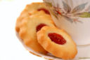 Biscotti con la marmellata di arance