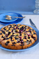 Torta di uva con pasta lievitata