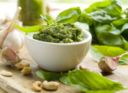 5 modi originali per preparare il pesto