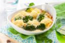 Broccoli gratinati al forno, ricetta con o senza besciamella