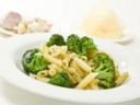 Pasta con broccoli e acciughe