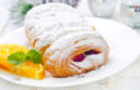 Strudel di ricotta e ciliegie