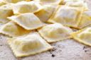 Ravioli ripieni di fonduta di formaggio