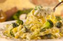 Tagliatelle con broccoli e pancetta