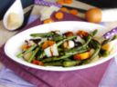 Insalata di fagiolini e carote con aceto balsamico e scaglie di grana