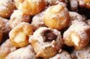Castagnole (Frittelle) di Carnevale ripiene alla crema pasticcera