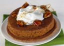 Ciambella con panna e noci