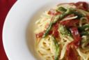 Spaghetti alla carbonara di asparagi