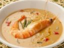 Crema vellutata e soffice di ceci e gamberi
