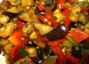 Melanzane e peperoni grigliati