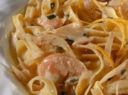 Fettuccine con gamberetti all'arancia