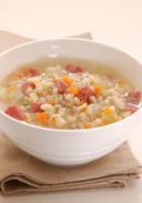 Zuppa d'orzo e speck