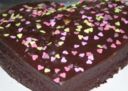 Torta di San Valentino con glassa di cioccolato