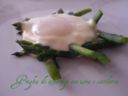 GRIGLIA DI ASPARAGI CON UOVO E SOTTILETTA