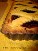 Crostata con crema e marmellata di lamponi