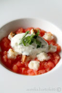 A Tavola con il Nobile ... Gelato all'aglio e basilico, e una zuppetta di pomodoro.