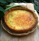 Thick onion tart (Torta di cipollotti ) : Delia Smith  per Starbooks