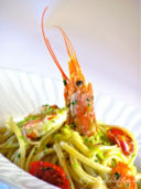 Linguine con gamberi pomodorini confit e lime