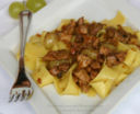 Pappardelle all'uva e faraona