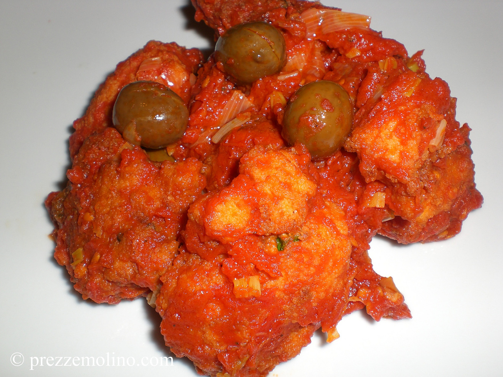Polpette di frittata con pomodoro