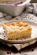 Lasagna con Crema di Cavolfiore, Ricotta e Pepe Rosa
