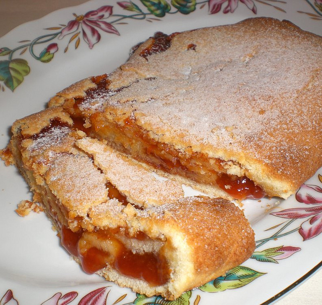 Strudel di frolla all'albicocca