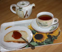 Pane casereccio con rosa canina