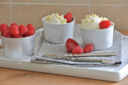 Gelato al cioccolato bianco con lamponi
