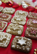 Biscotti d'orzo decorati da inzuppo..ma anche no!!