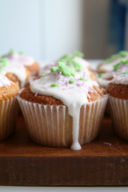 Muffin (o forse cupcakes) alla zucca e noci e BUON COMPLEANNO!!