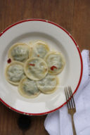 Ravioli di semola con cime di rapa