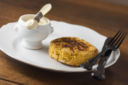 Hamburger di ceci con salsa di yogurt al curry