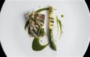 Rombo al burro di acciuga, asparagi verdi ed estratto di dragoncello