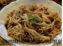 Spaghetti acciughe e capperi