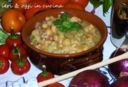 Zuppa rustica di ceci, fagioli e farro