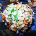 Polpettine di spinaci in crosta di nocciole con crema di gorgonzola