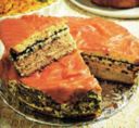 Torta salata al salmone e caviale