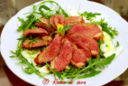 Insalata con petto di anatra, arancia e finocchio