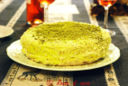 Torta meringata ai pistacchi e tè matcha