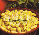 Bastoncini di patate in salsa